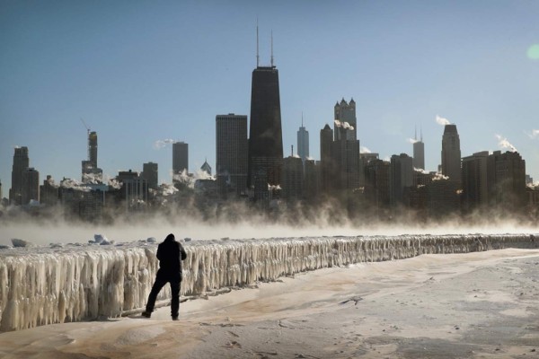 Las impresionantes imágenes que deja el vórtice polar que azota a Estados Unidos