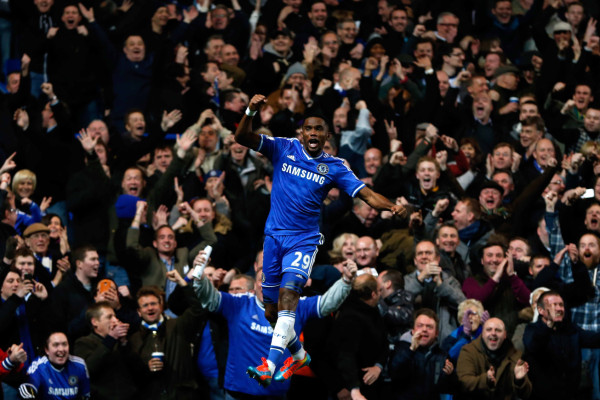 Chelsea vence 3-1 al Manc. United con triplete de Eto’o