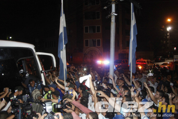 Espectacular recibimiento a la Selección de Honduras