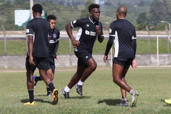 Hendry Thomas está listo: Así ha sido su evolución en Olimpia