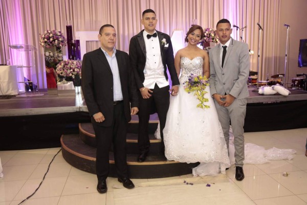 Ex futbolista Roy Posas contrae matrimonio en Tegucigalpa