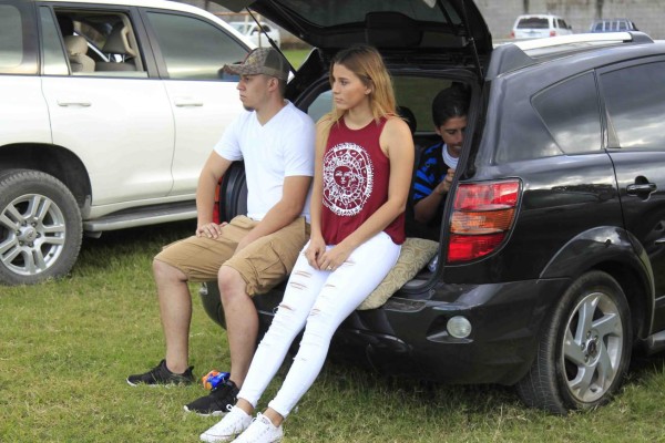 ¡Qué curioso! Venta de boletos, gradas de madera, camerinos de cemento... así es el ascenso en Honduras