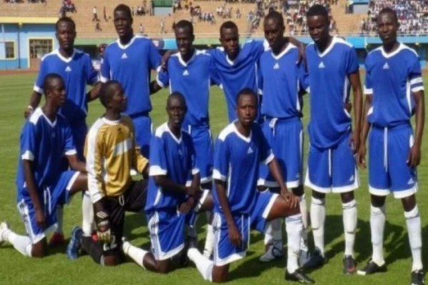 El Platense se mete entre los equipos con las formaciones más raras de la hsitoria