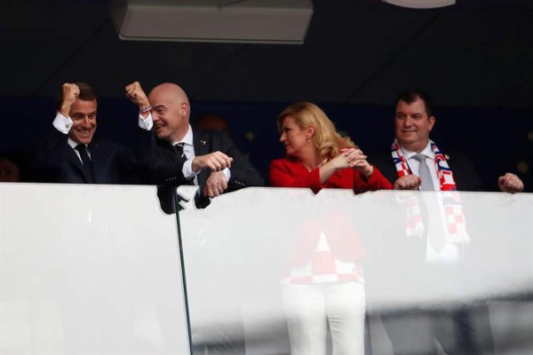 Presidenta de Croacia, Kolinda Grabar se roba todas las miradas en la final de Rusia 2018