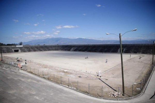 Estadio abandonado Roberto Suazo Córdova en La Paz recibe espectacular remodelación