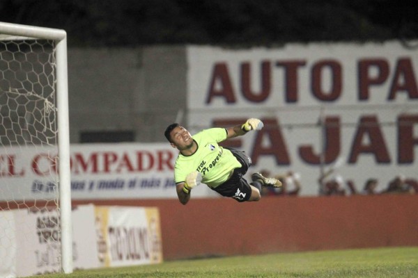 ¡NO SE VIO EN TV! Llenazo, portones cerrados y la eurofia de los progreseños