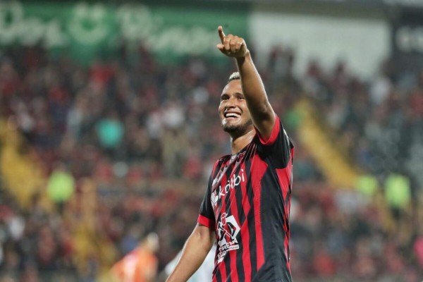 La situación contractual de los legionarios hondureños que tienen futuro incierto en sus equipos