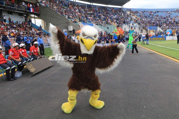 Final Motagua-Olimpia: No hubo lleno total y colorido en el Nacional