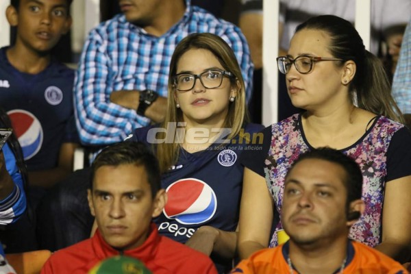 EN FOTOS: Motagüenses abarrotan el Nacional en un espectacular ambiente&nbsp;&nbsp;