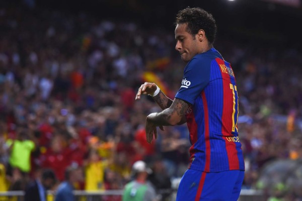 NO SE VIO POR TV: El beso de Antonella a Messi, el hijo de Piqué y la celebración del Barcelona