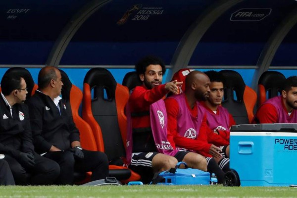 NO SE VIO EN TV: La tristeza de Salah, la bronca de Suárez y el dormido en el Uruguay-Egipto