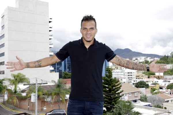 ¡Triste! Las imágenes de la corta carrera de Árnold Peralta en el fútbol