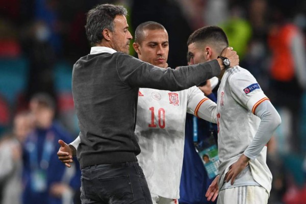 Día de locura y éxtasis en la Eurocopa: Italia despacha a España en tanda de penales