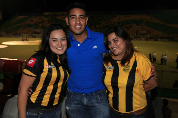 Ambiente en el estadio Morazán