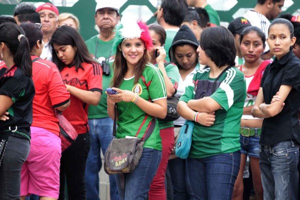 Ambiente Honduras vrs México en partido amistoso
