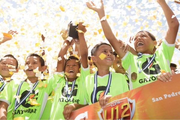 San Antonio de Tela se corona campeón de Copa Gatorade Sub-12