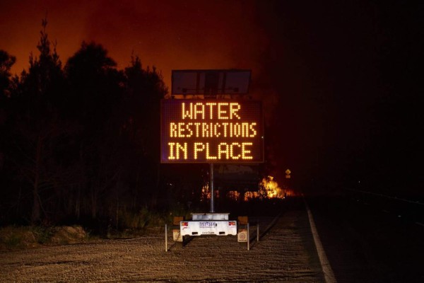 Apocalípticas fotos del brutal incendio en Australia; casi medio millón de animales han muerto