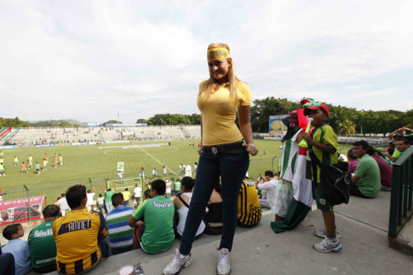 El ambiente en el clásico Marathón vs Real España