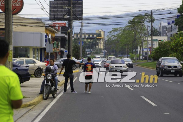 El ambiente en las afueras del Morazán a horas del Honduras-Costa Rica