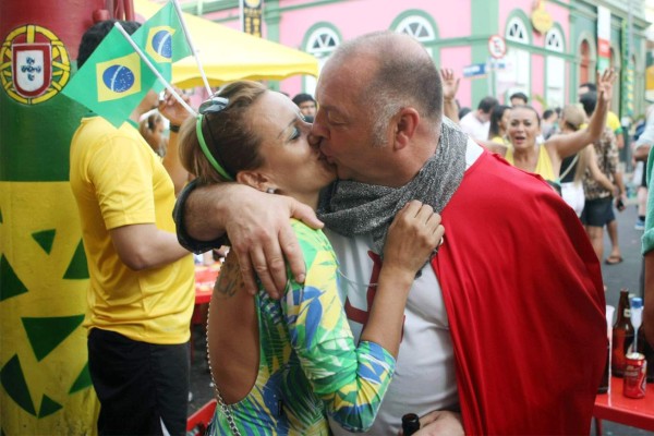 Los Mejores 'BESOS” del Mundial Brasil 2014