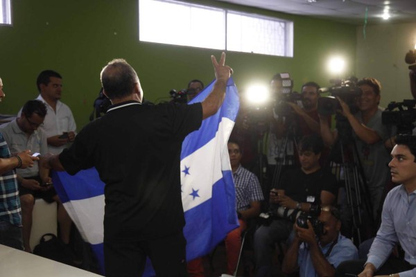 EN FOTOS: Así se vive en San Pedro Sula el Honduras-México