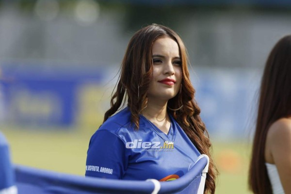 Fotos: Chicas lindas y ambiente familiar en las gradas del Yankel Rosenthal