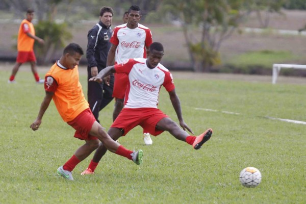 Las mejores fotos del Olimpia antes de medirse al Marathón