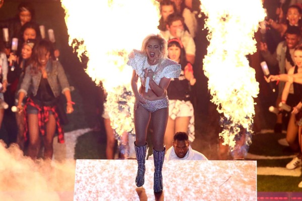 FOTOS: Así fue el show de Lady Gaga en el mediotiempo del Super Bowl