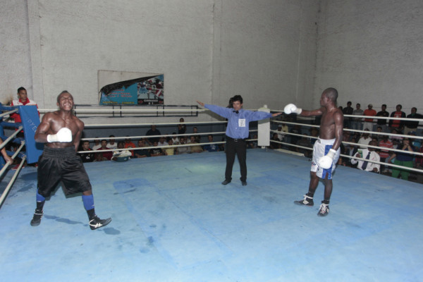 EL 'Muñeco' González pierde su invicto de boxeo