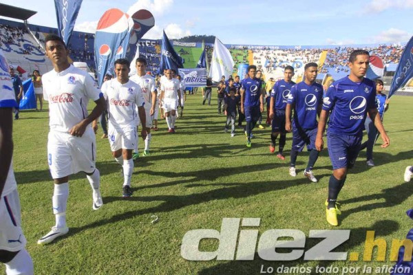 Olimpia puso de rodillas al Motagua y lo humilló ganándole 4-1