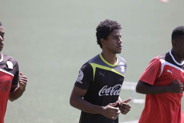 Debut y despedida: Futbolistas del Olimpia y Motagua que debutaron y no aparecieron más