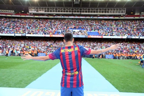 Virgil van Dijk se suma a los traspasos más caros en el mundo del fútbol