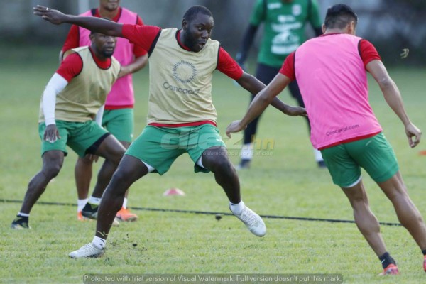 ¿Volvió Mario Berríos? Caras nuevas y la gran cantera de la que echará mano Héctor Vargas en Marathón