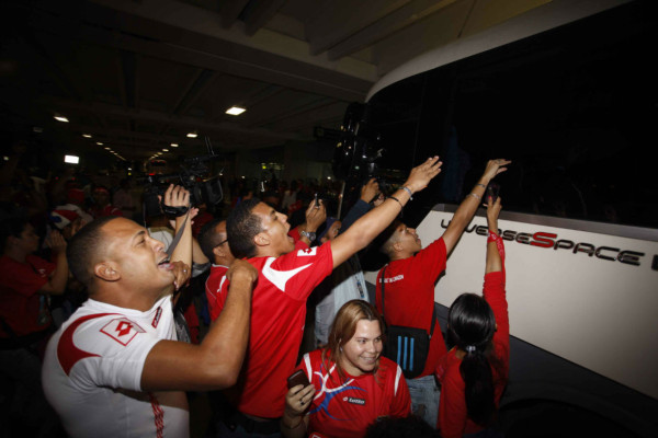 El color en Panamá tras la llegada de Honduras.