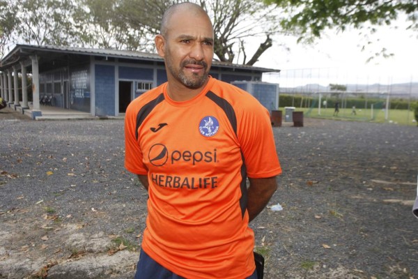 Grandes jugadores hondureños que se retiraron en el anonimato