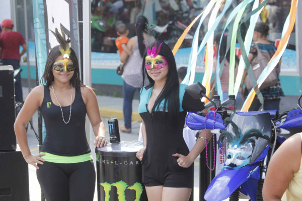 Imágenes de carrozas san pedro sula