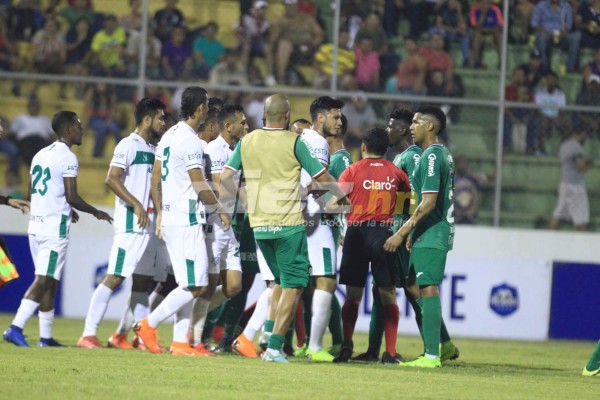 No se vio en TV: Así fue la bronca en Comayagua y la algarabía de Marathón