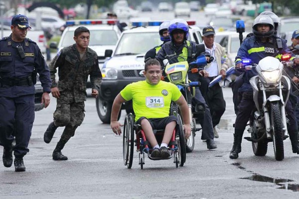 Las mejores imágenes de la Maratón ' Corriendo por la Salud”