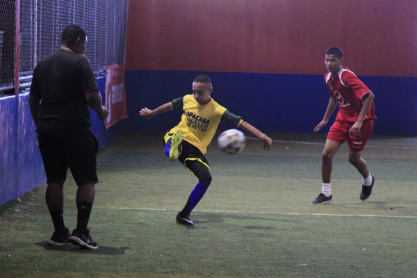 Las mejores imágenes de la jornada cinco de la Copa Gatorade 5v5