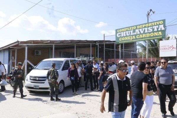 El doloroso y último adiós a Hernán García rodeado de familia, amigos y gente de fútbol
