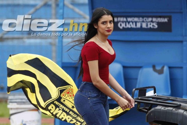 ¡ESPECTACULARES! Las bellezas que adornaron la final Real España - Motagua