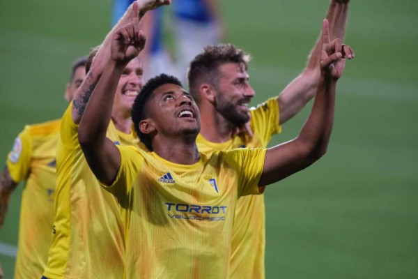 Los nuevos retos del Choco Lozano: ¿Qué debe hacer para destacar con el Cádiz en Primera División?