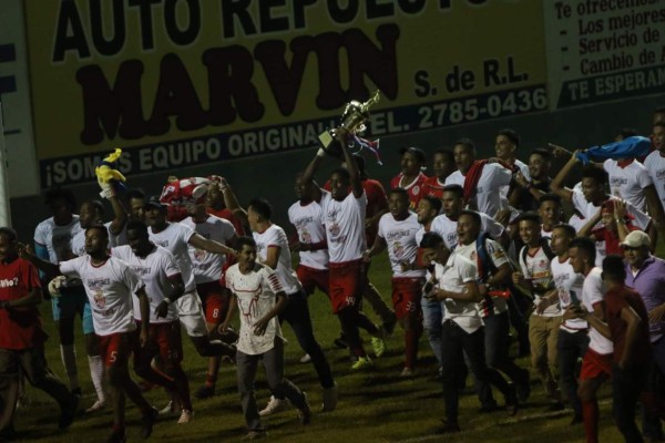 NO SE VIO EN TV: La celebración de Real Sociedad y el llanto del Olancho FC