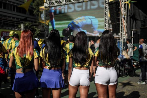 FOTOS: Así festejaron las garotas de Brasil el triunfo sobre Costa Rica en Rusia