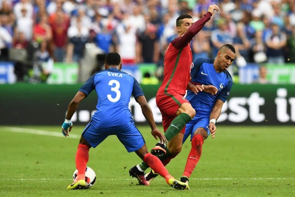 Fotos: El drama de Cristiano Ronaldo por su dura lesión ante Francia