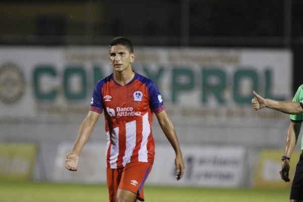 El temible 11 de Olimpia ante Vida: Regresa 'Patón' y Álvarez, Beckeles jugará de central