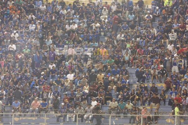 EN FOTOS: Motagüenses abarrotan el Nacional en un espectacular ambiente&nbsp;&nbsp;