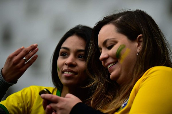 Gran Ambiente previo al Juego Brasil vs Perú , Copa America