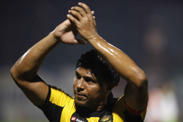 Carlos Pavón agradece el homenaje que le hará Real España