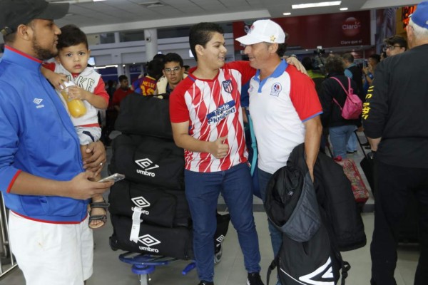 ¡Como héroes! Así fue recibido el Olimpia tras la gesta ante el Seattle por Champions de Concacaf